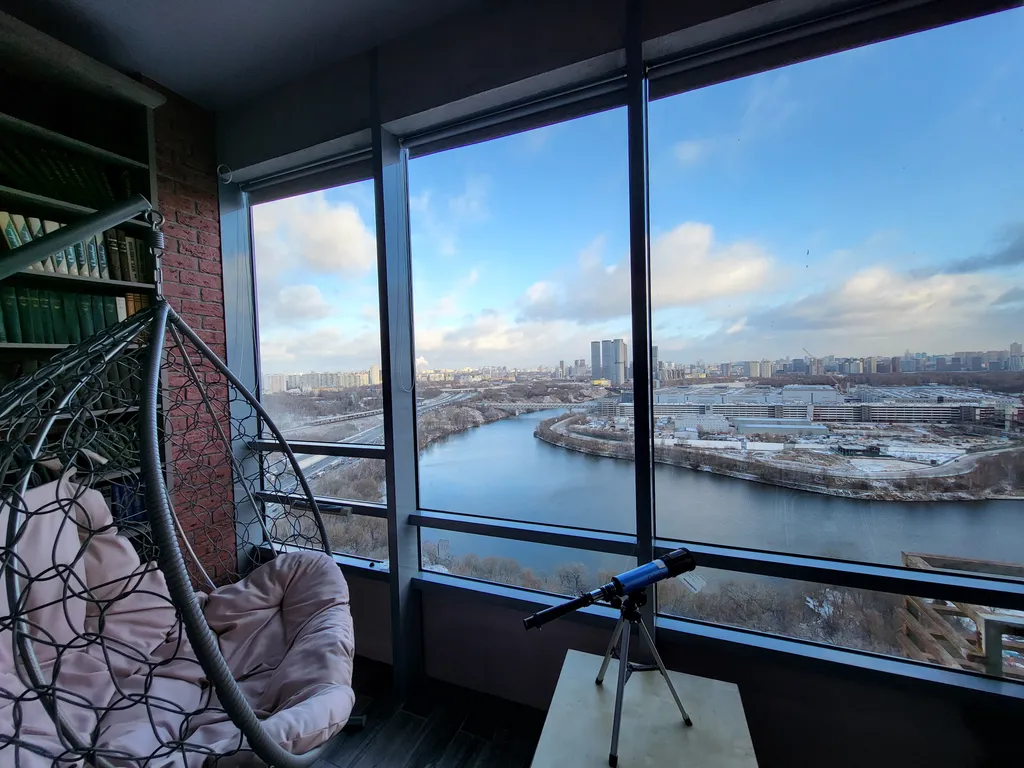 Лофт около Крокуса с видом на Москву