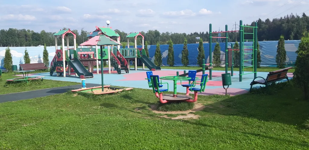 Коттедж Загородный дом с русской баней и множеством развлечений для всей семьи — Лобня