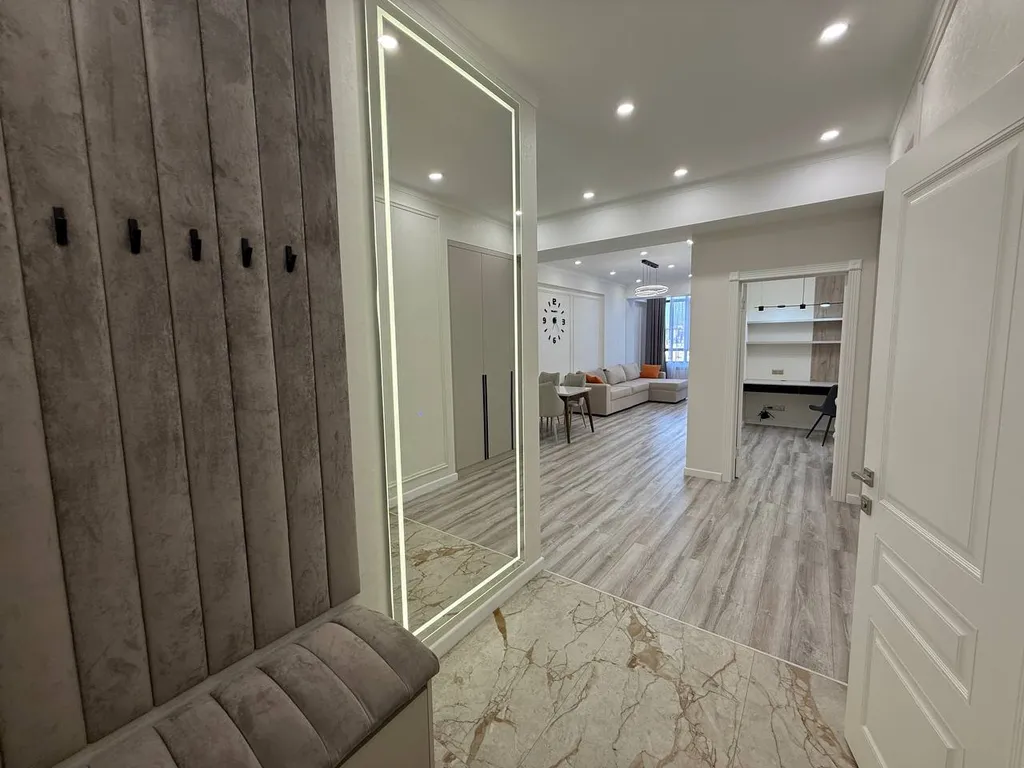 Tour Lumiere in Bay Tash Tower