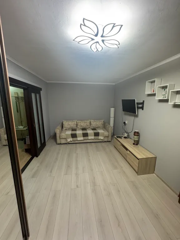 Уютная двухкомнатная квартира с новым ремонтом