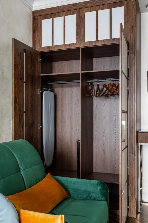 Дизайнерская новая квартира с шикарным видом на Дендропарк