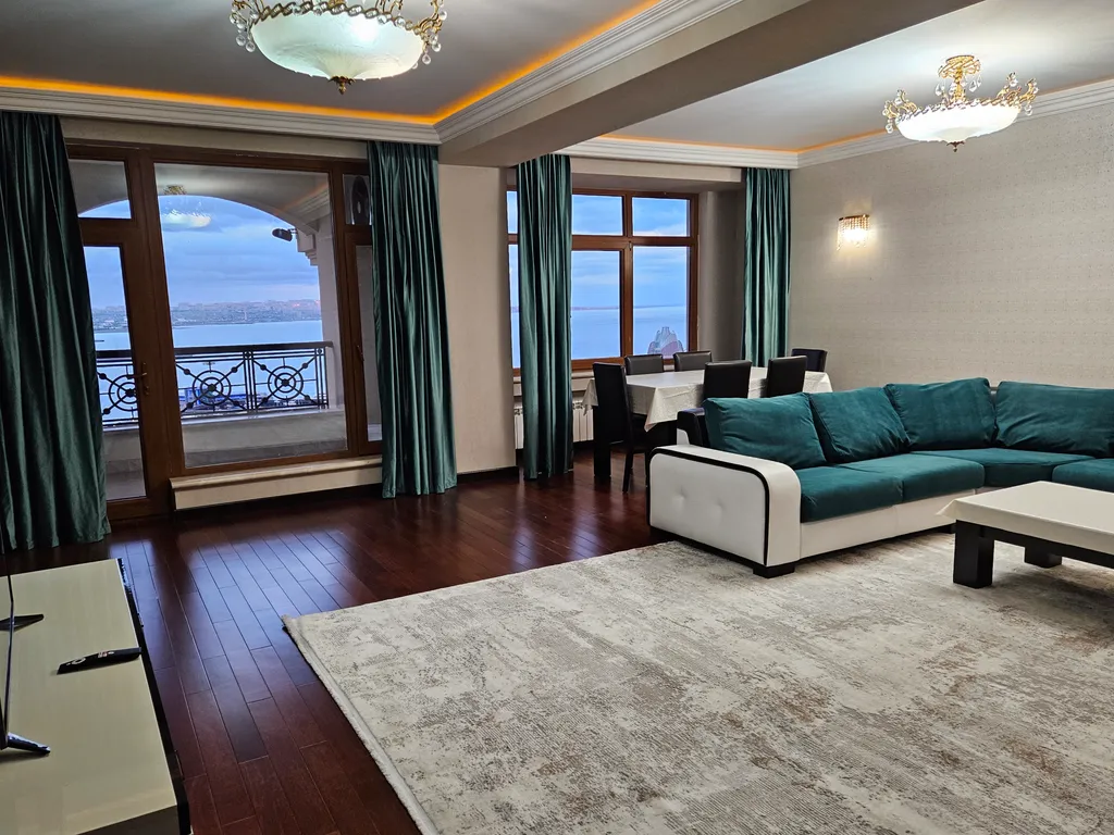 Квартира с видом на море и город