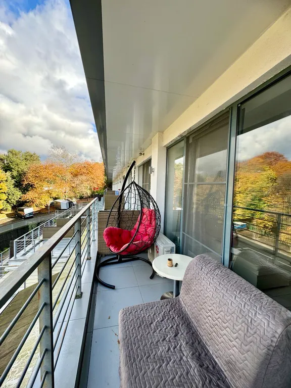 Апартаменты первая линия, у моря, с балконом и видом на горы