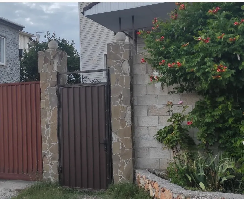 Коттедж Домик с видом на море — Севастополь