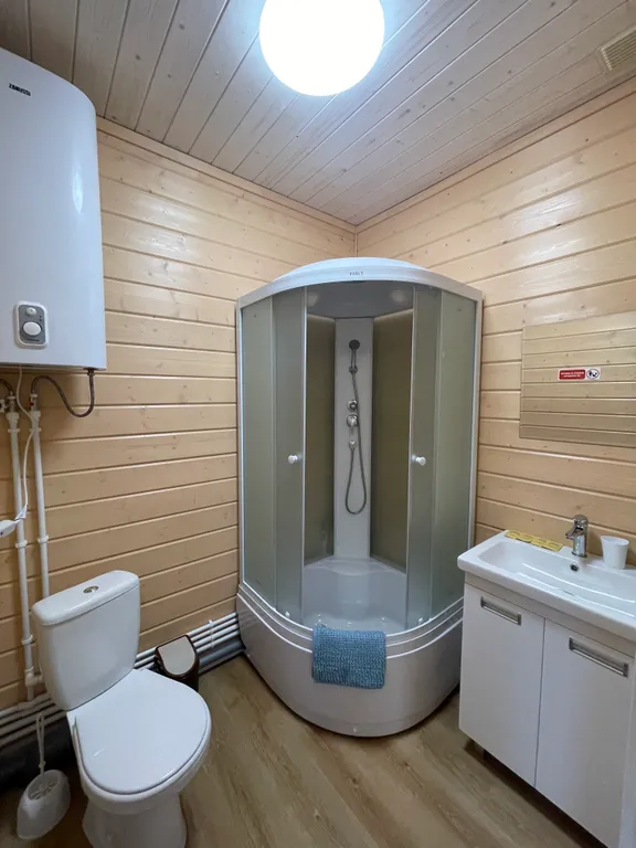 Студия апартаменты на берегу озера рядом с сосновым бором