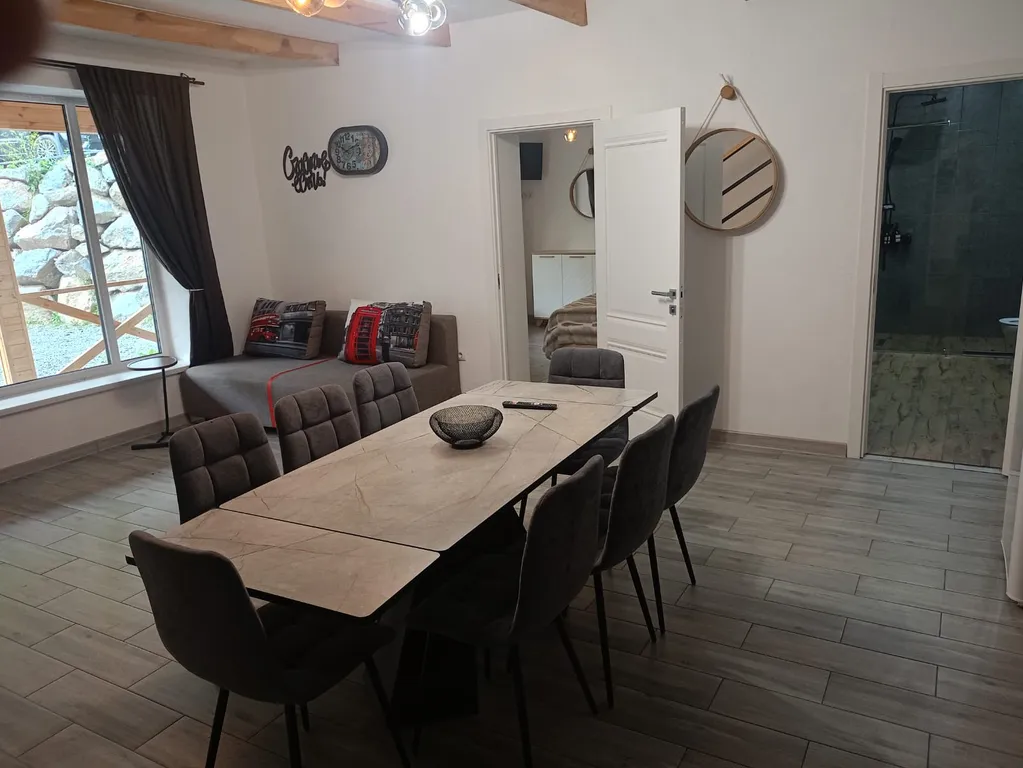 Уютный дом в лесу 1