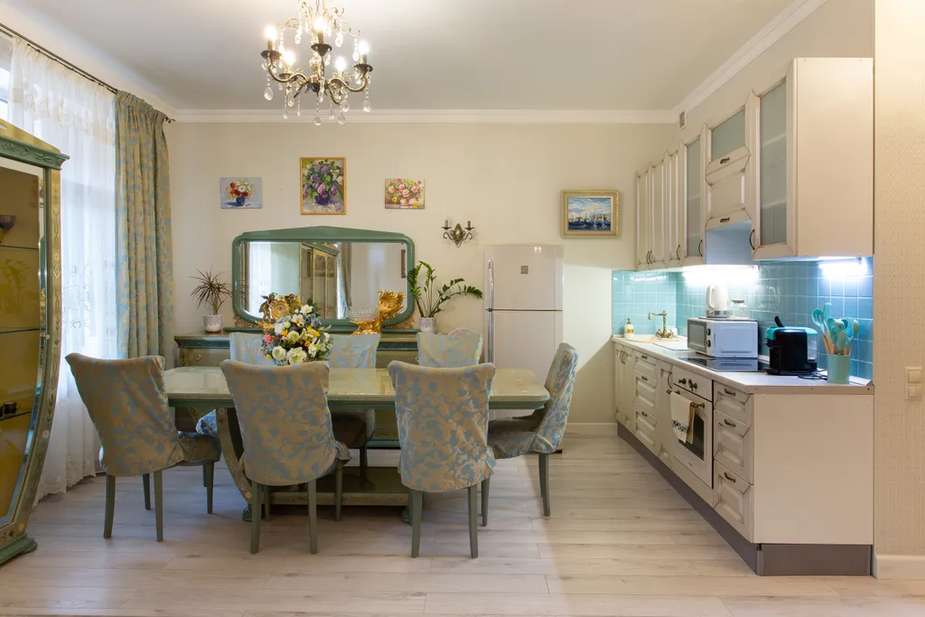 Студия в центре Ампир