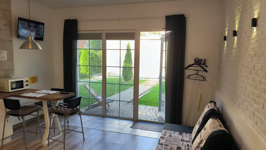 Уютная квартира в самом центре города, напротив института НПИ