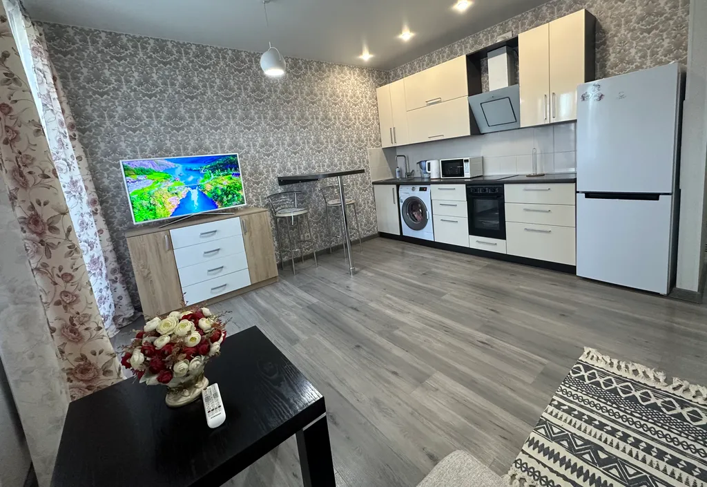 Студия в элитном доме в центре города