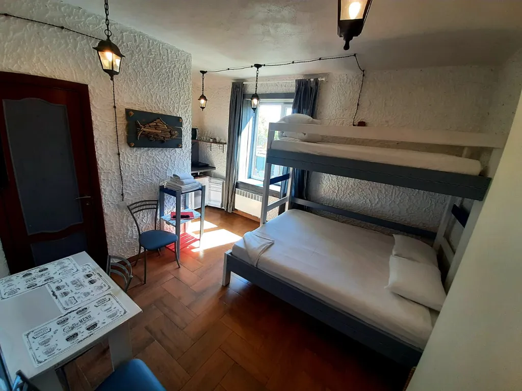 Трёхместная квартира с отдельно стоящей беседкой — аренда посуточно в Балтийск