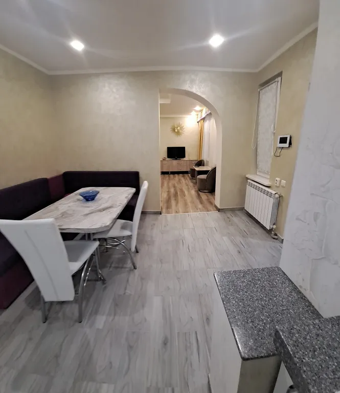 Комната с кухней