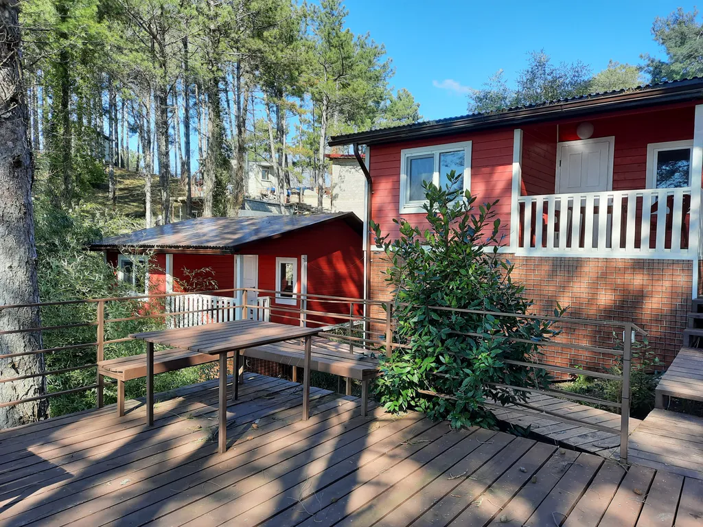 Коттедж Коттедж с изолированной спальней на берегу моря — Гизель-Дере