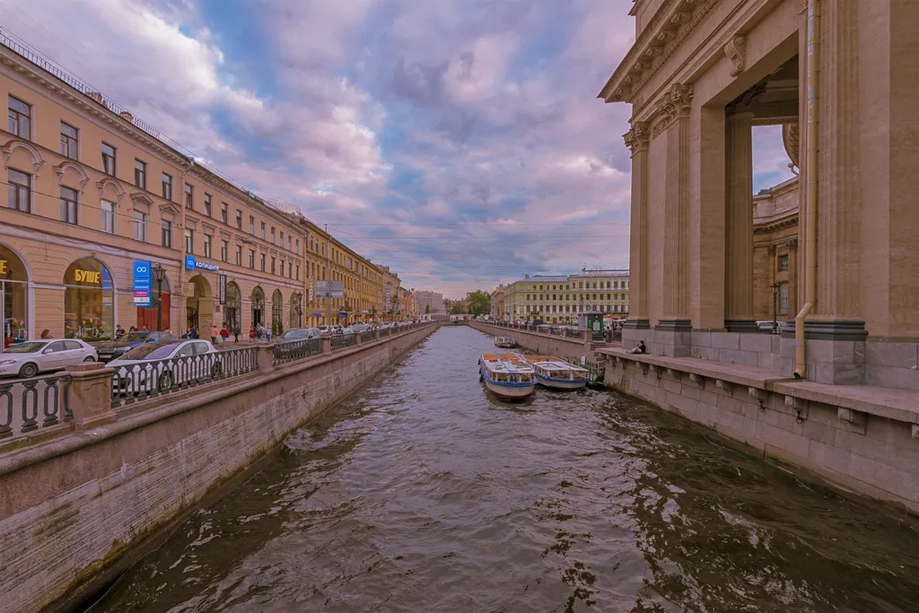 Квартира Квартира у Казанского Собора с камином — Санкт-Петербург