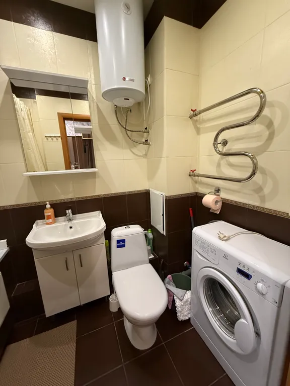 Студия  - диван, стиралка, холодильник, СВЧ, водонагреватель