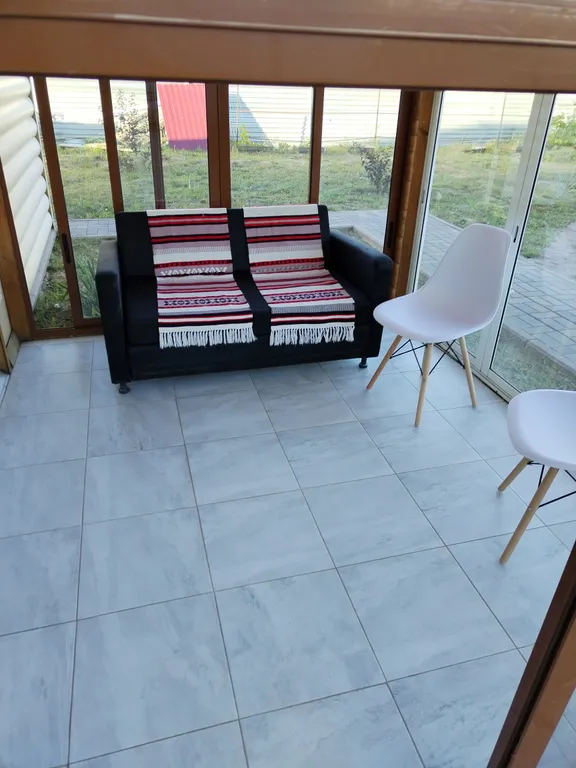 Уютный загородный дом у озера, с баней, для отдыха и праздника