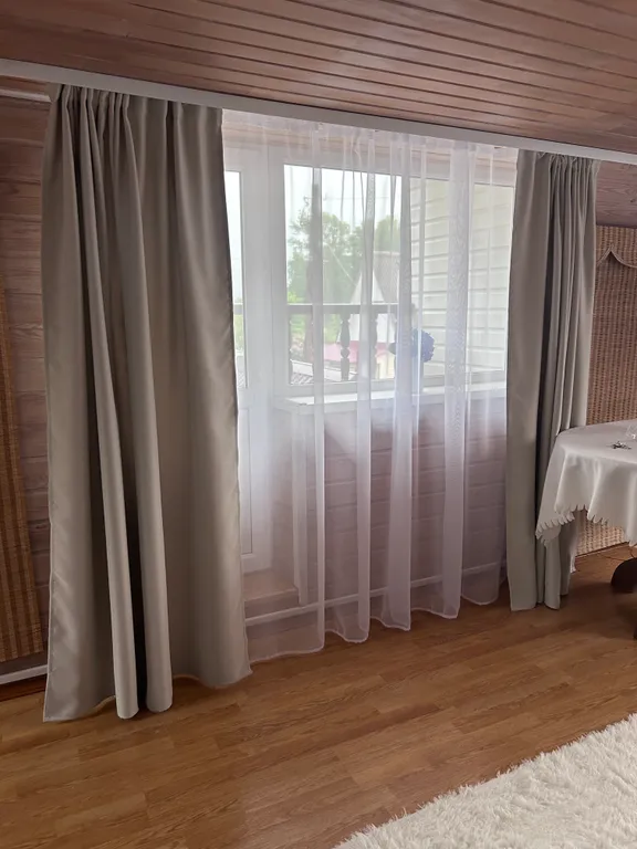 Дом возле аэропорта