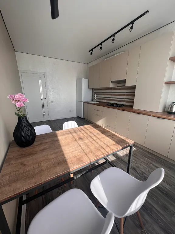 Двухкомнатная квартира на русском поле