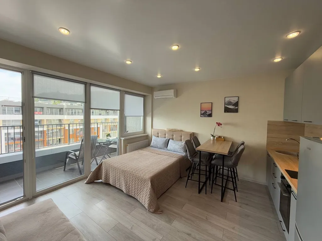 Стильная студия, панорамный вид на море и горы