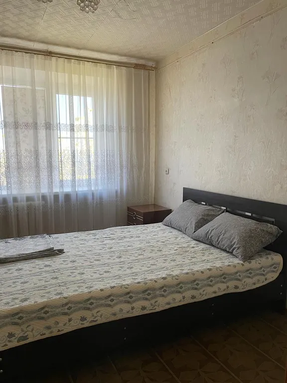 Уютная квартира в микрорайоне — аренда посуточно в Каменск-Шахтинский