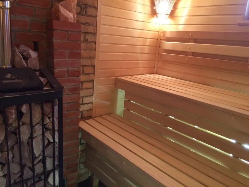 Коттедж Уютный дом с камином, баней на дровах и чаном в лесу на берегу реки — Старово