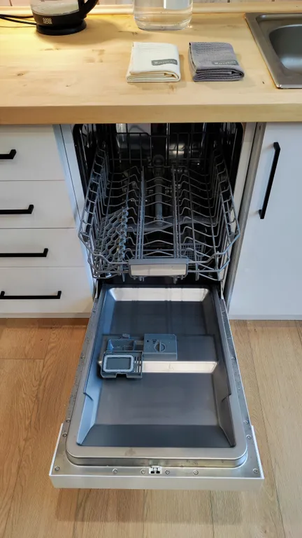 Домик с видом на лес