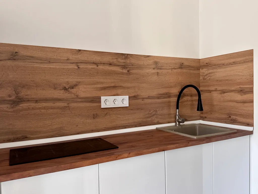 Студия с кухней у хореки, парковка, кондиционер