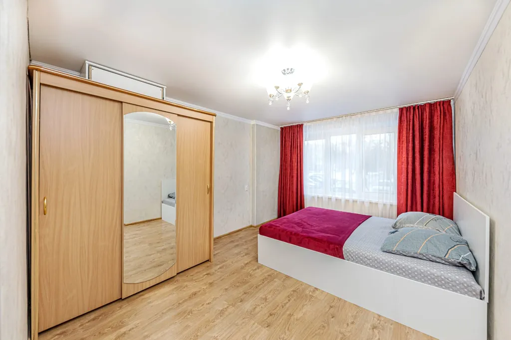 Просторная 3-комнатная квартира — аренда посуточно в Челябинск