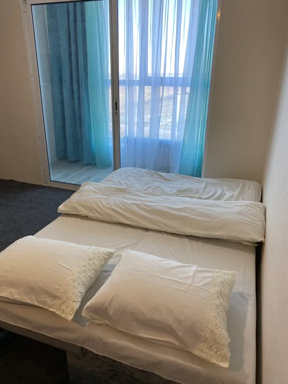 Высокий этаж, окна в пол, новый дом