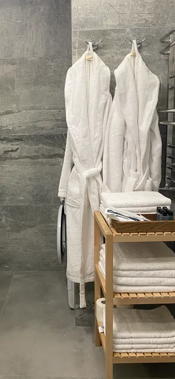 Двухкомнатный люкс с видом на Парк Победы и море