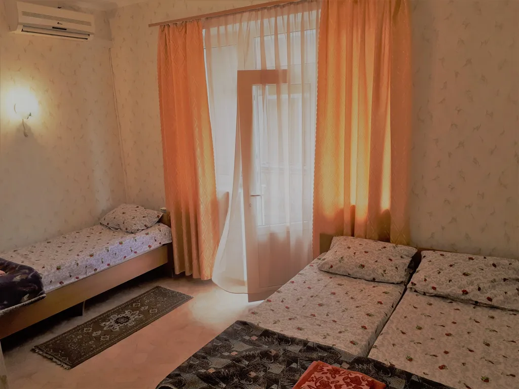 Квартира 1-комнатная Квартира — Евпатория