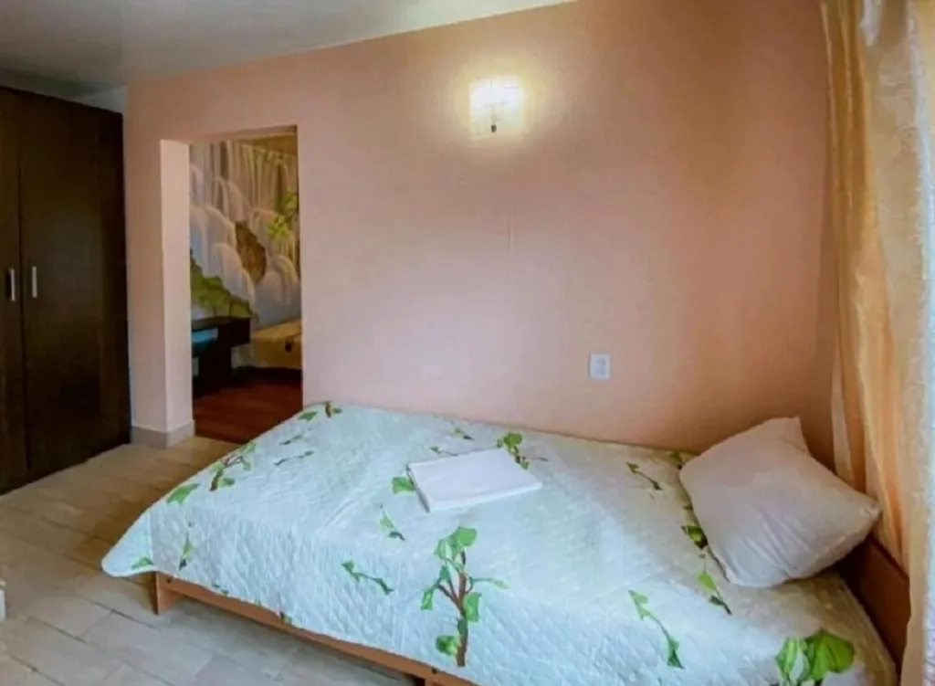 Квартира Комната — аренда посуточно в Лоо