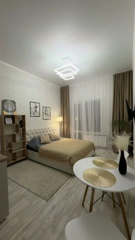 Квартира Студия с шикарным высоким потолком — аренда посуточно в Альметьевск