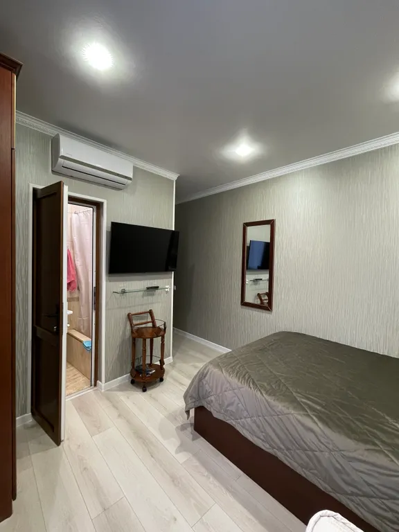 Уютный номер в центре, море - 600 метров