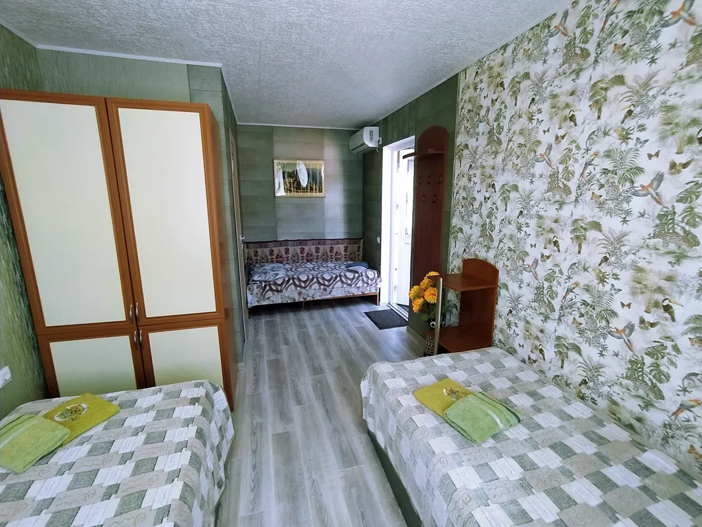 Двухэтажные двухкомнатные таунхаусы с личной территорией под ключ