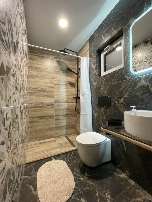 Дом шале в сосновом лесу