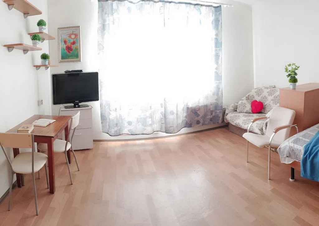 Просторная светлая квартира на Тополинке