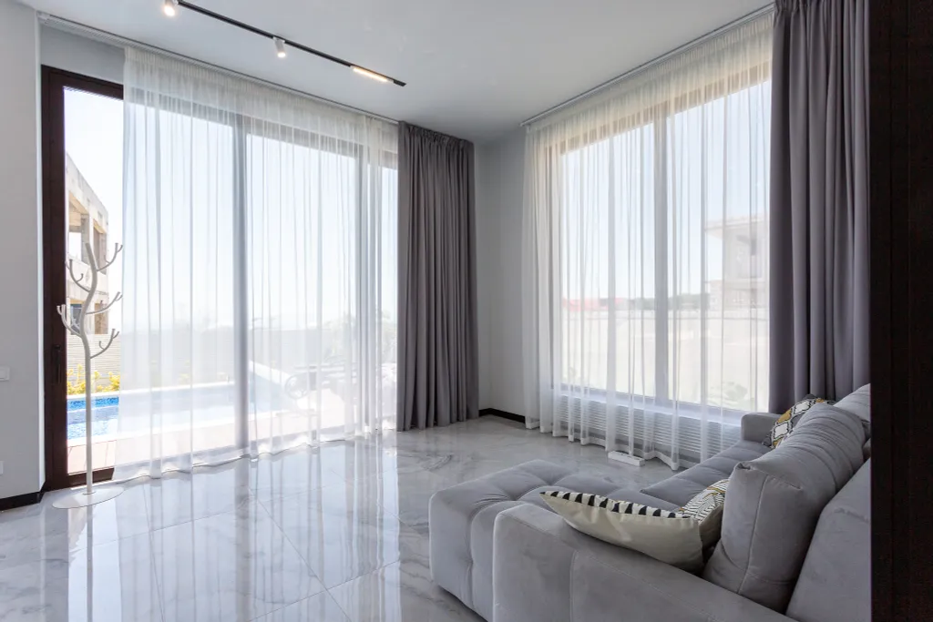 Новый коттедж с подогреваемым бассейном и баней