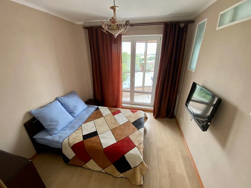 Sutki Rent с видом на Смольный собор