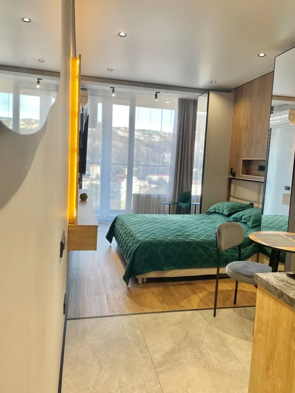 Современная студия в Хосте с потрясающим видом на море