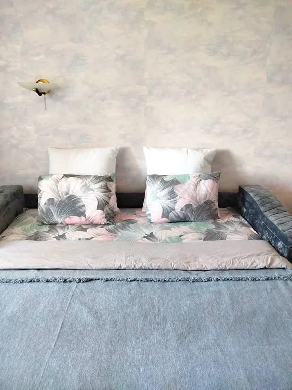 Замечательная квартира в районе 7 горбольницы с видом на горы