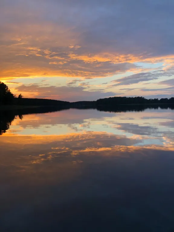 Дом на берегу озера