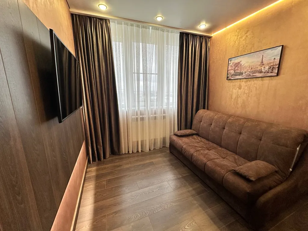 Евродвушка с лоджией с видом на Дон