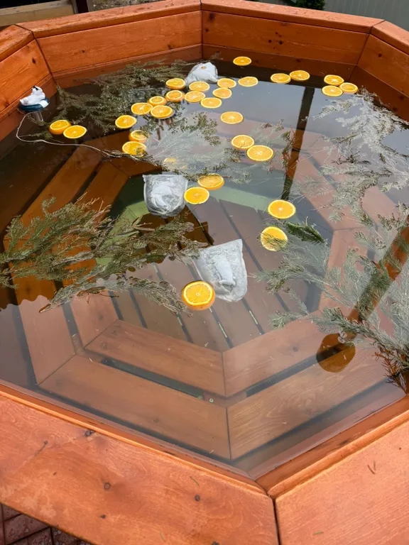 Уединенная часть дома с садом и барбекю