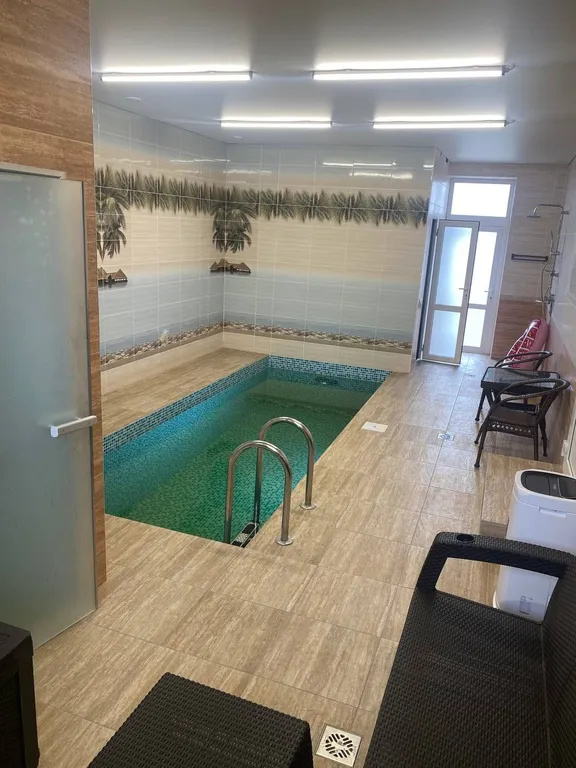 Большой уютный трёхэтажный коттедж вблизи озера