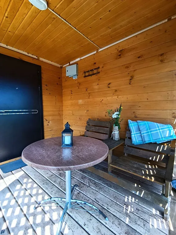 Дом на берегу озера Велье