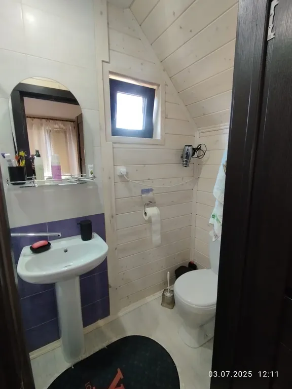 Котедж в тихом саду у моря