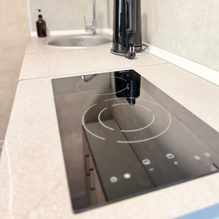 Уютная двухкомнатная квартира напротив ЖД вокзала