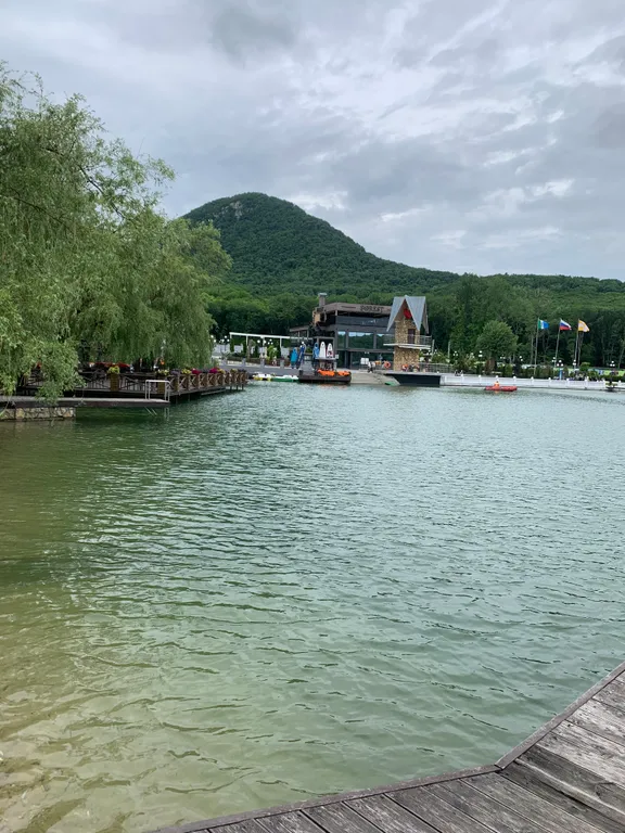 2 х ком квартира с евро ремонтом