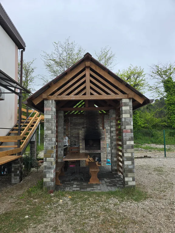 Дом-коттедж на берегу моря Изумрудный берег