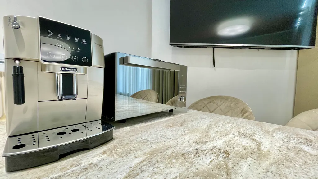 Ваш идеальный отдых в центре: простор, джакузи и всё для комфорта